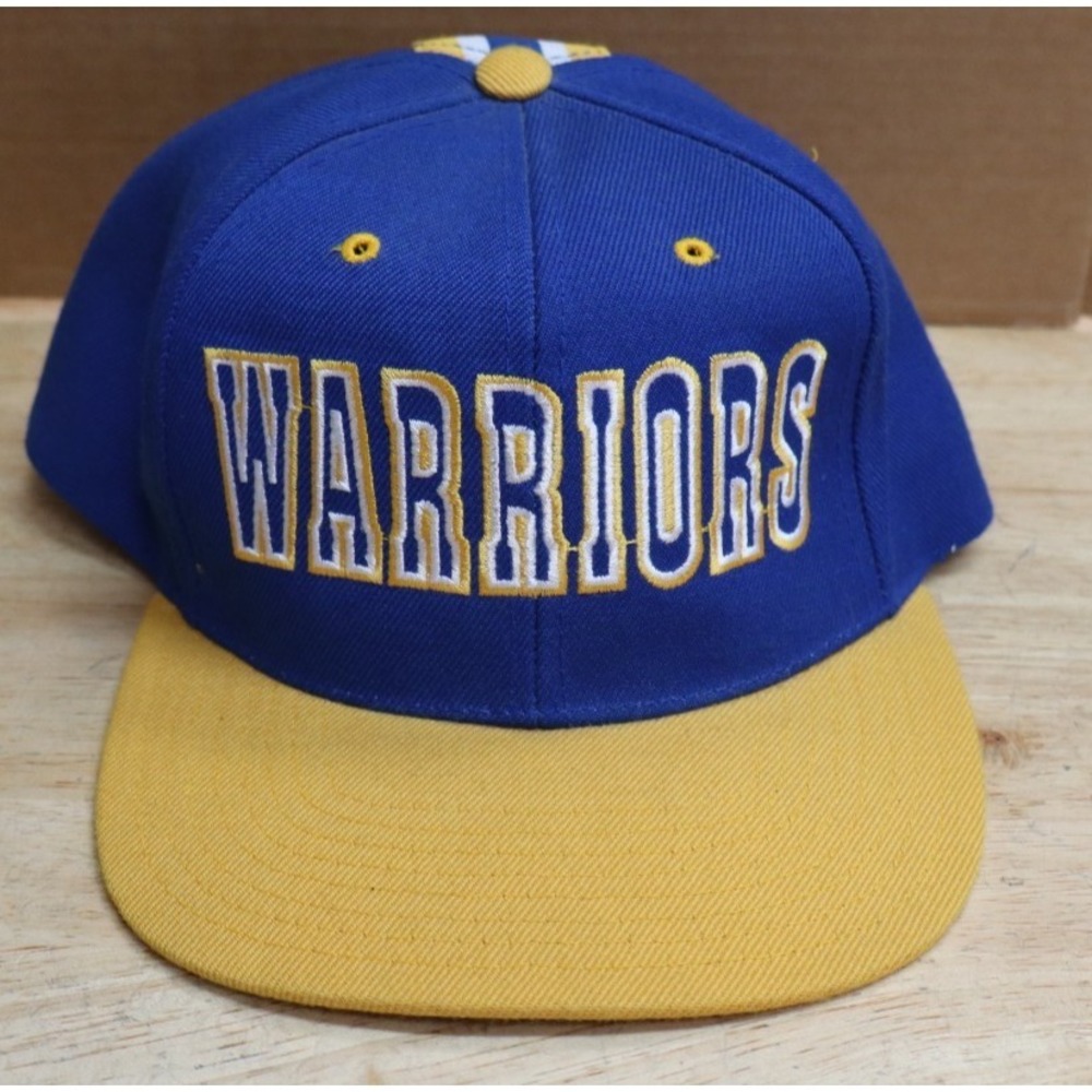 Vintage RARE 90s Pro Player SnapBack Golden State Warriors Hat NBA Spell Out